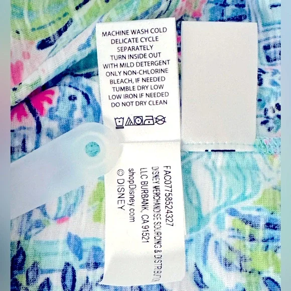 NWT Cinderella Lilly Pulitzer x Disney Parks Etta Tee Limited Edition Size Large - Picture 10 of 14